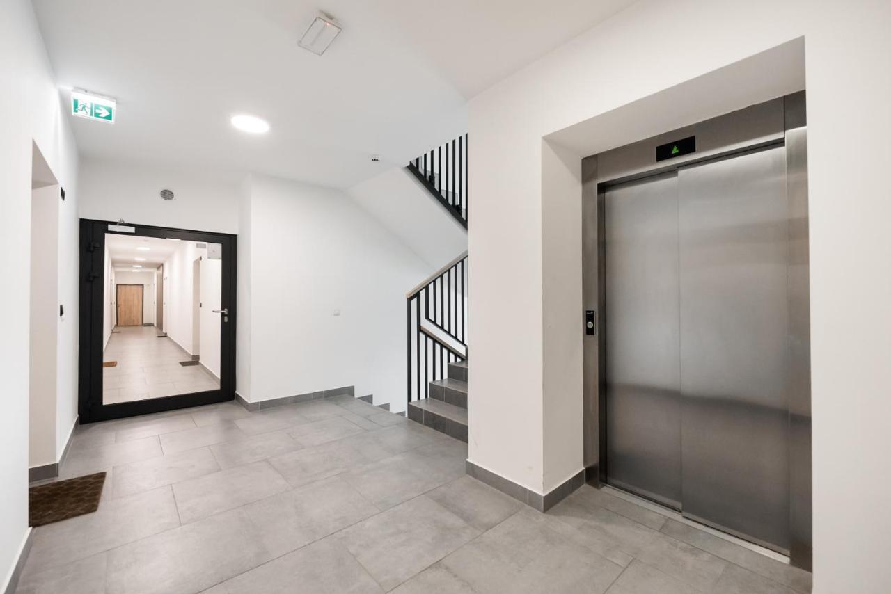 Ursynow Klobucka Comfort Apartment Warschau Exterior foto